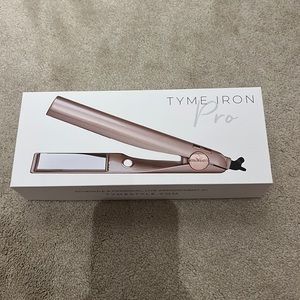 Tyme Iron Pro styling iron